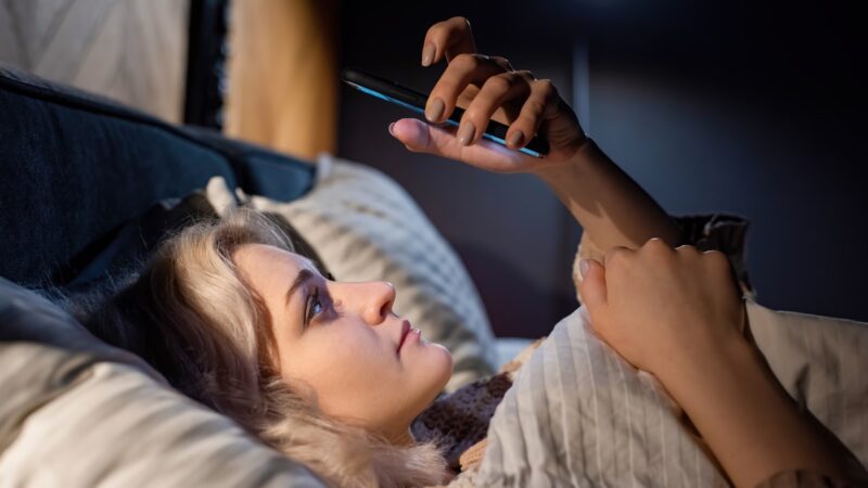 Az esti digitális detox hatása az alvásminőségre
